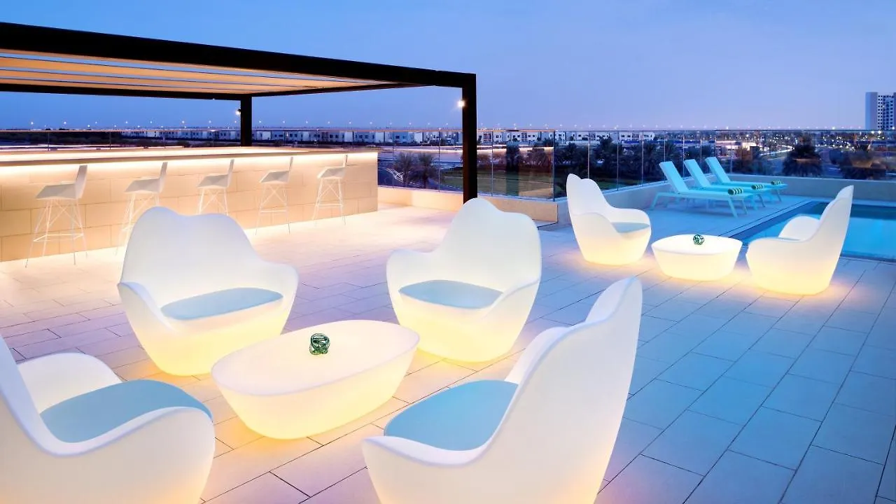 Hotel Holiday Inn Dubai Al-Maktoum Airport By Ihg