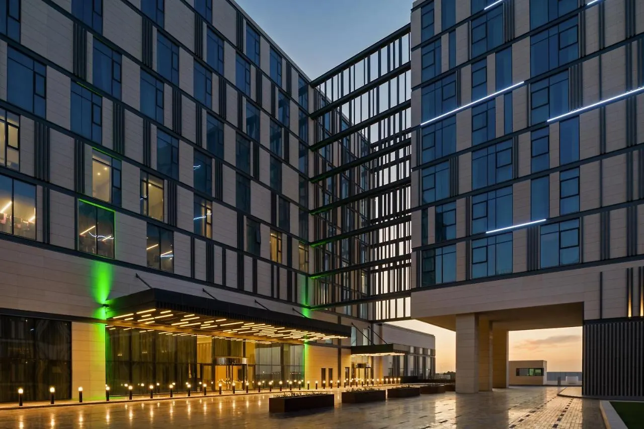 Holiday Inn Dubai Al-Maktoum Airport By Ihg 4*,  United Arab Emirates